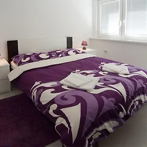  Apartment Bader